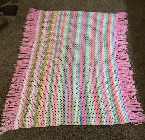 Crochet small lap chair - small,