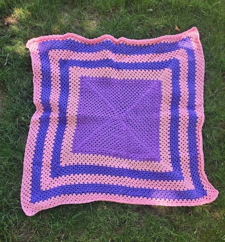 Vtg handmade crochet granny - handmade,